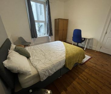 8 bedroom house share to rent - Photo 1