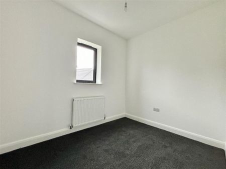 3 bedroom townhouse to rent - Photo 2