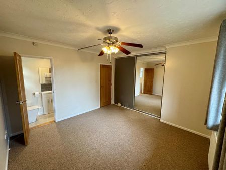 3 bedroom bungalow to rent - Photo 3