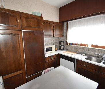 Centr. en rustig gel.woning met 3 slpk., gar., tuin en oprit op 4 a... - Foto 3