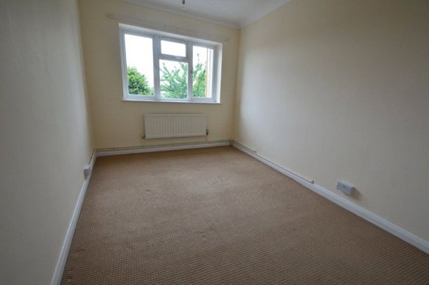 Willow Court, Meadfield Road, Slough,SL3 - Photo 1