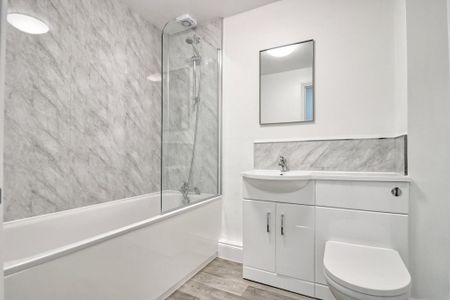 3 bedroom apartment to rent - Photo 3