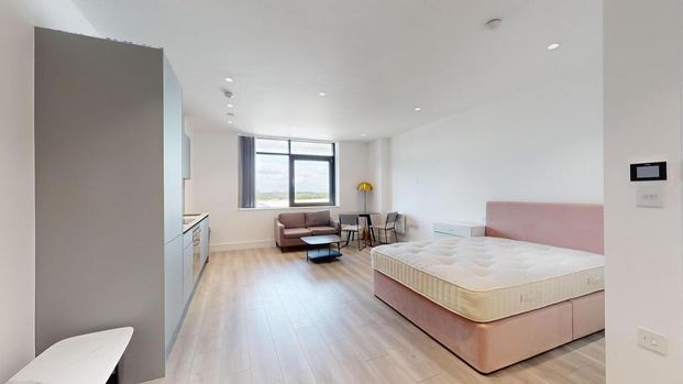 Studio to rent - Photo 1