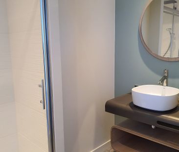 Location Appartement 2 pièces 43m² LA ROCHELLE 17000 - Photo 4