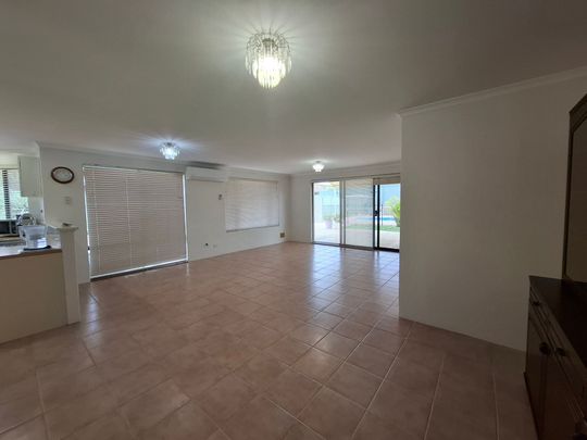 Lovely Family Home with Pool - Photo 1