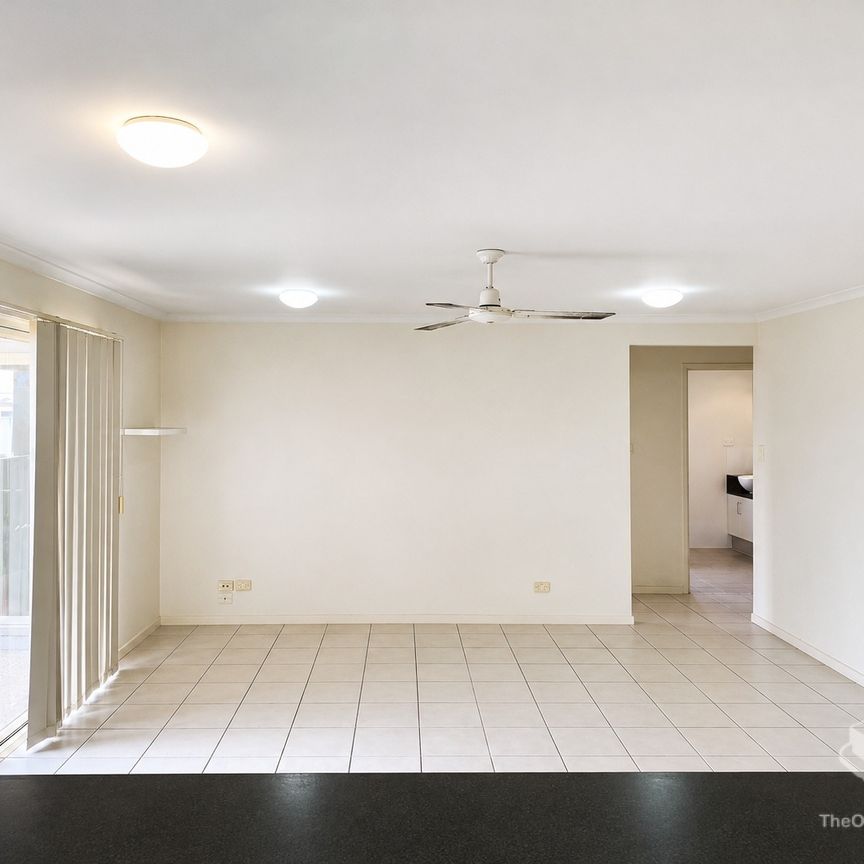 Break Lease Opportunity – 3 Bedroom Townhouse | $625 per week - Photo 1