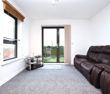 1 bedroom Flat To Let - Photo 3