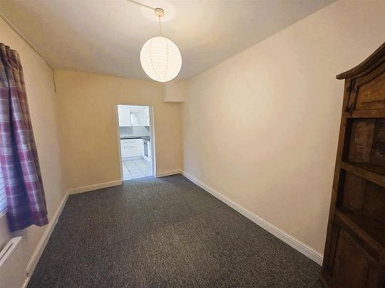 3 bedroom property to rent - Photo 1