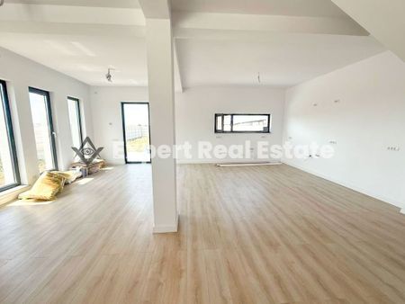 Vilă 3 camere de închiriat în Smeura – zonă liniștit? - Photo 5