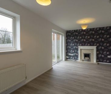 3 bedroom end of terrace house to rent - Photo 5