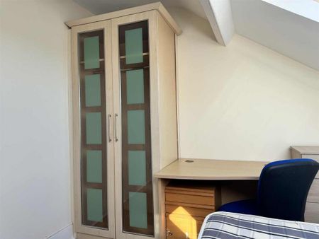 5 bedroom end of terrace house to rent - Photo 5