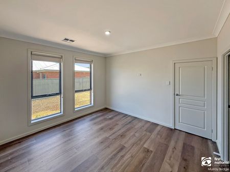 Spacious Family Home in a Central Location - Photo 5