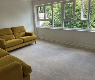 Succombs Hill, CR6, Warlingham - Photo 1