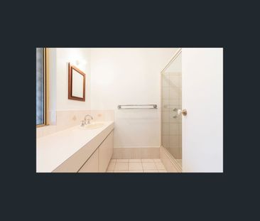 Peaceful Living in a Quiet Cul-de-Sac - Photo 3