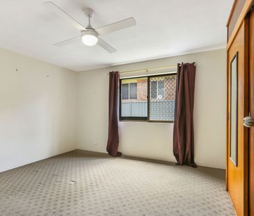 Relaxed Coastal Living, Just Blocks from the Beach - Photo 5