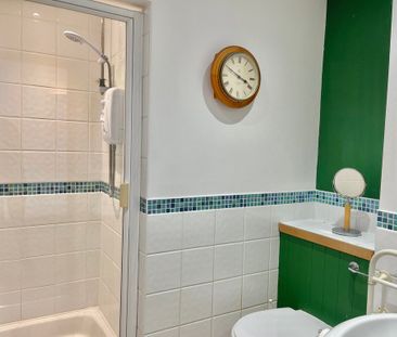 2 bedroom Two Bedroom Property to rent - Photo 6