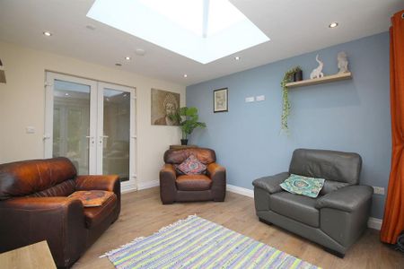 8 bedroom house share to rent - Photo 4