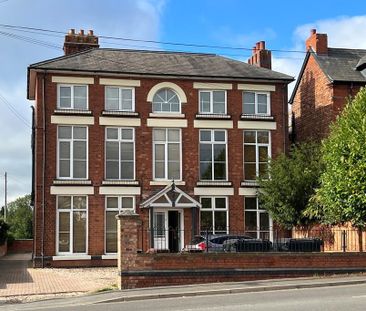 2 bedroom penthouse to rent - Photo 2