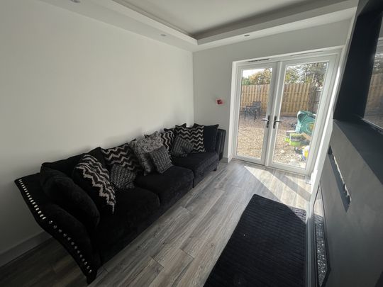 Kingsley Road, Northampton - Photo 1