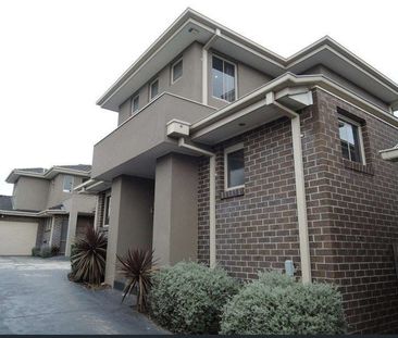 2/17 Johnston Street, BURWOOD - Photo 1