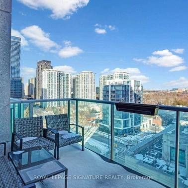 Yonge & Sheppard Luxurious 1Bdrm +Den 2Storey Loft Flr To CeilingWind - Photo 1