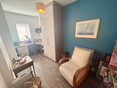 4 bedroom townhouse to rent - Photo 4