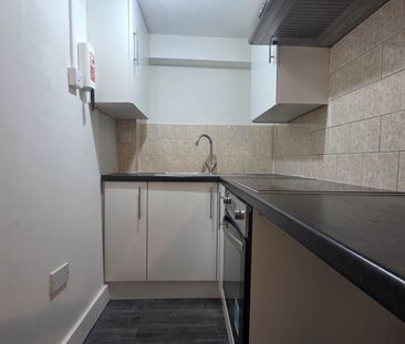 Guide Price £1,200 pcm - Available Now - Part Furnished - Photo 1