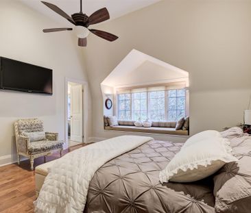 For Lease - 162 Glenvale Boulevard, Toronto, Ontario - Photo 6