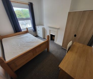 Penryn, Cornwall - Photo 3