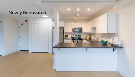 Forest Hill Towers - Photo 2