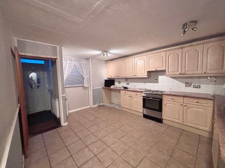 Perran Close, Hull, Bransholme - Photo 5