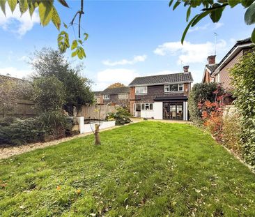 3 bedroom detached house to rent - Photo 4