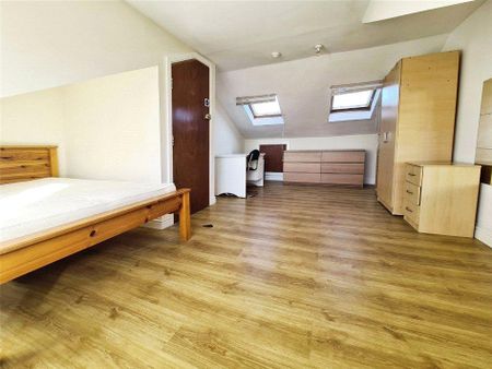 6 bedroom house to rent - Photo 2