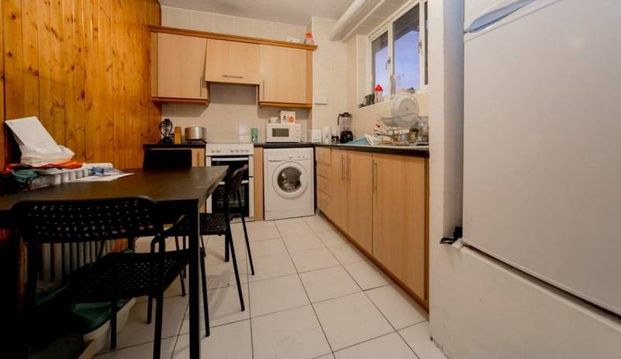 1 bedroom flat for rent - Photo 1