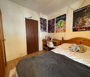 Harrington Drive, Nottingham - Photo 2