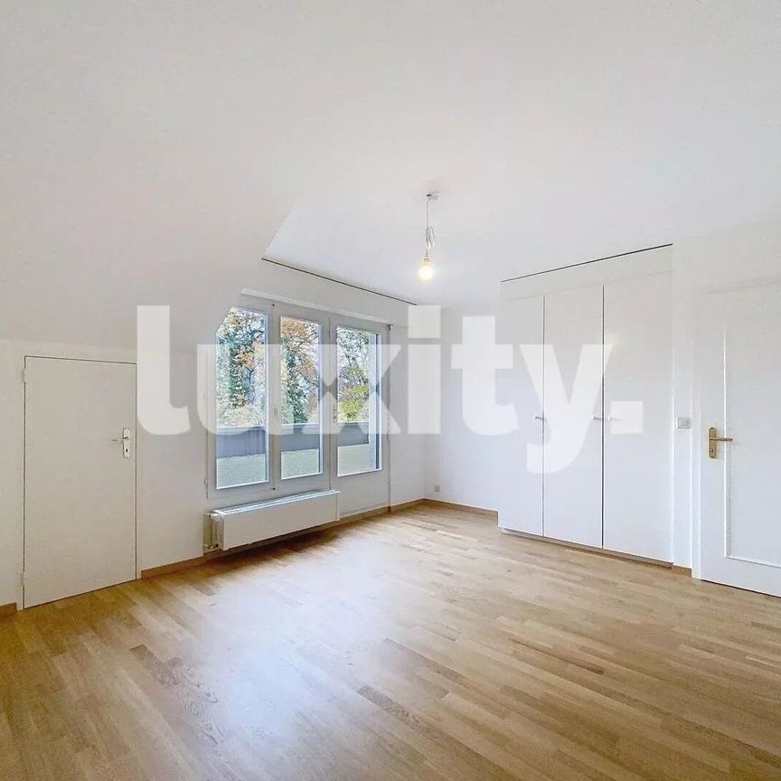 À louer à Coppet – Superbe attique de 4,5 pièces entièrement rénové (2025) Disponible immédiatement - Photo 1