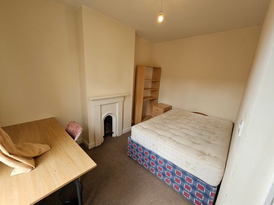 4 Bed Student Accommodation - Photo 1