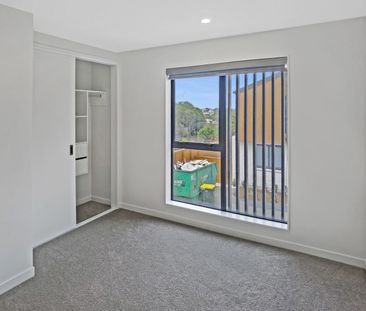 Burswood - 3 Bedrooms with 2.5 Bathrooms - Photo 3