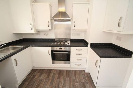 2 bedroom semi-detached house to rent - Photo 4