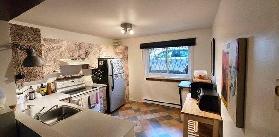 4 1/2 à un prix exceptionnel : 1124$/mois !!! En stand by - Photo 2