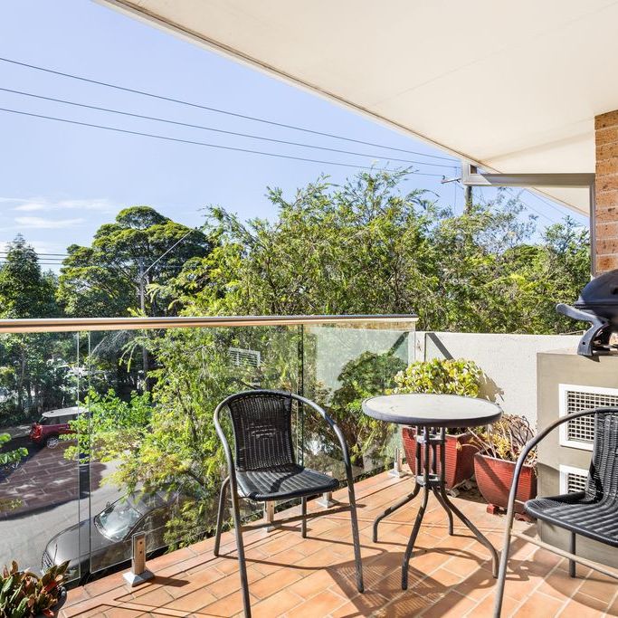 Unique Split Level Apartment with Outlook over Manly Golf Course - Photo 1