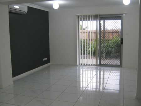 3 BEDROOM TOWNHOUSE FOR RENT - Photo 2