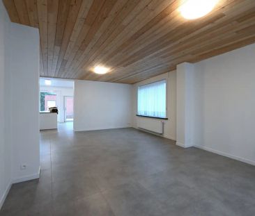 Prachtig afgewerkte woning met 3 slaapkamers in het centrum van Ard... - Photo 1