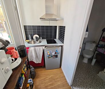 Studio MEUBLÉ de 20.30 m², boulevard Victor Hugo – WAZEMMES réf G49... - Photo 5