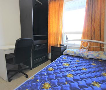 7-bedroom shared house / townhouse, Henley Street - Photo 1