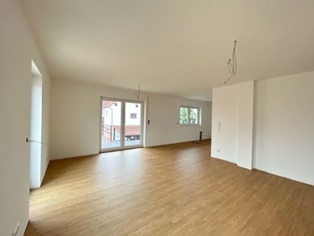 NEUBAU-Erstbezug Luxus-4,5 Zimmer Wohnung mit Balkon - Photo 4