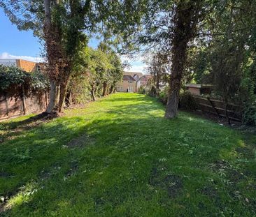 4 bedroom detached house to rent - Photo 1