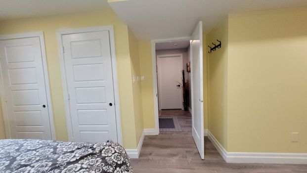 For Lease - 7 HARBOUR Crescent Unit# Unit 2, Wasaga Beach, Ontario - Photo 1