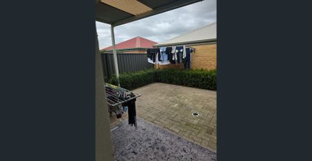 Come and view this lovely 3 x cottage style property. - Photo 2