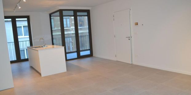 Appartement te huur in Antwerpen voor € 1.525 met 2 slaapkamers - Foto 1
